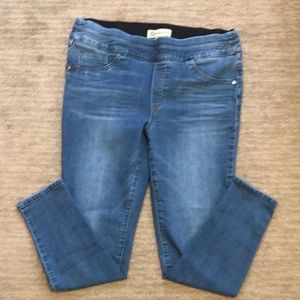 Democracy “Ab”technology Women’s Pull-On Jeggings - size 12